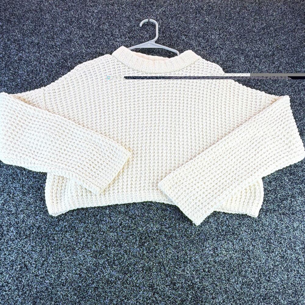 Love Tree Women's Ivory Knit Crew Neck Long Sleeve Cropped Pullover Sweater S